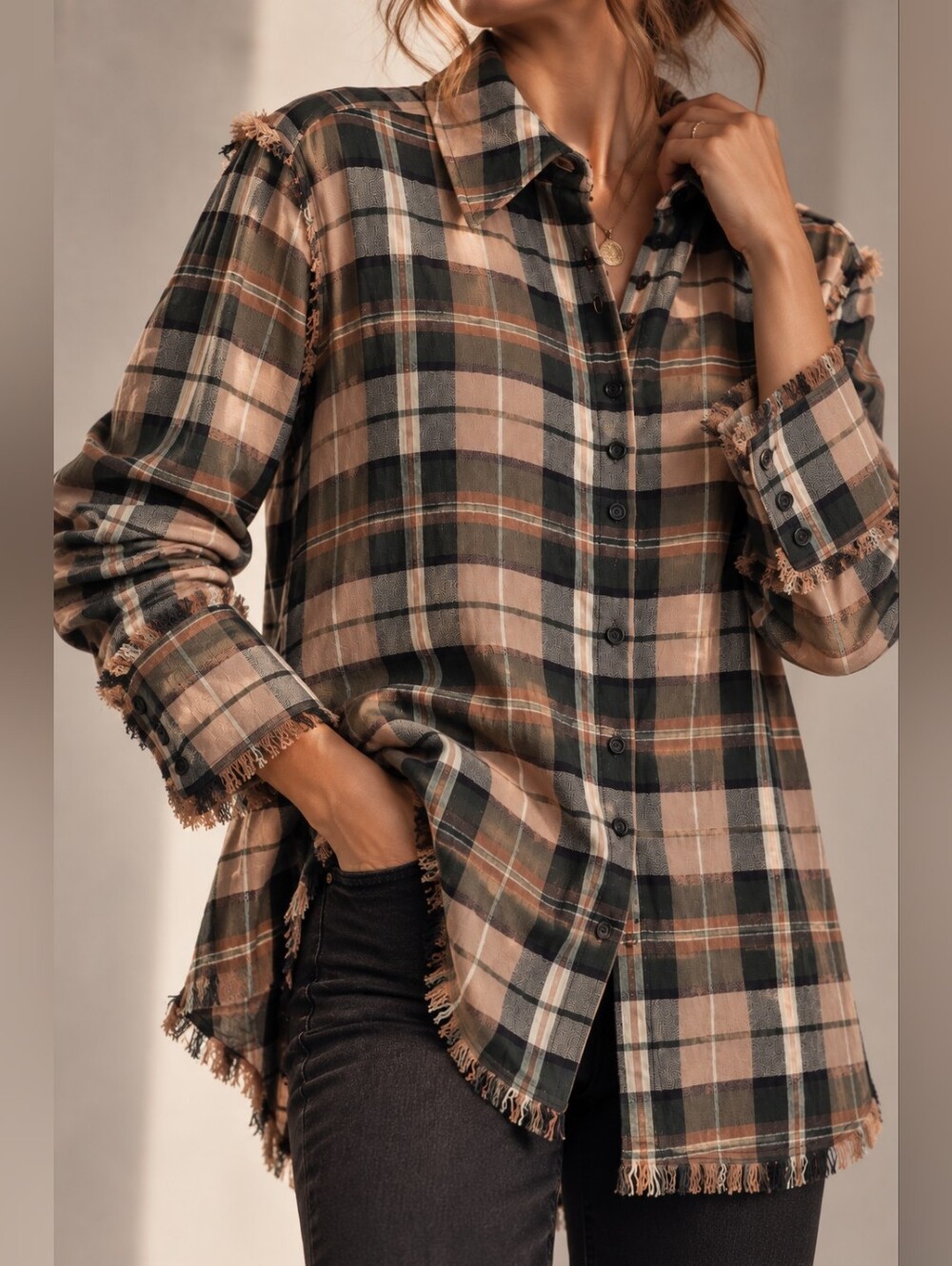 Joelle Women’s Plaid Frayed Hem Button-Up Shirt Size XL